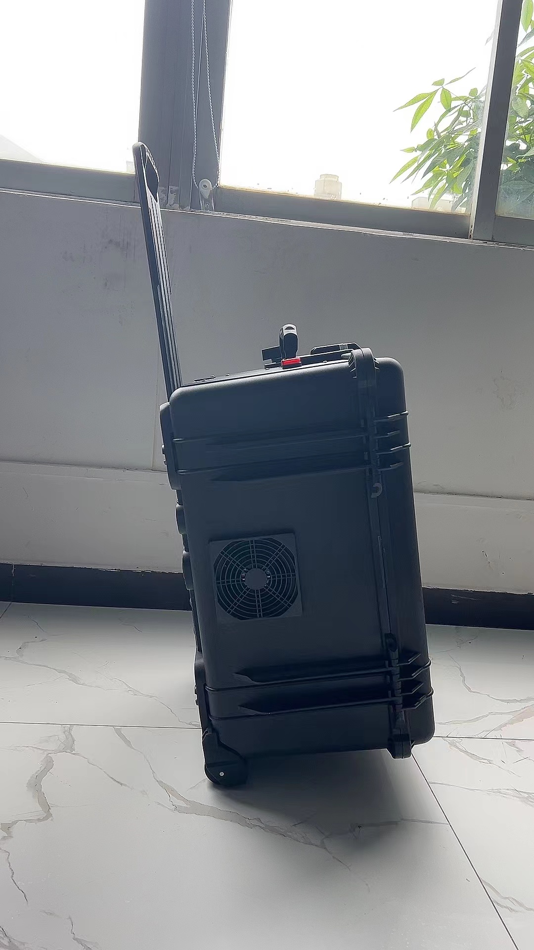 忻城手拉箱型移动通信干扰器